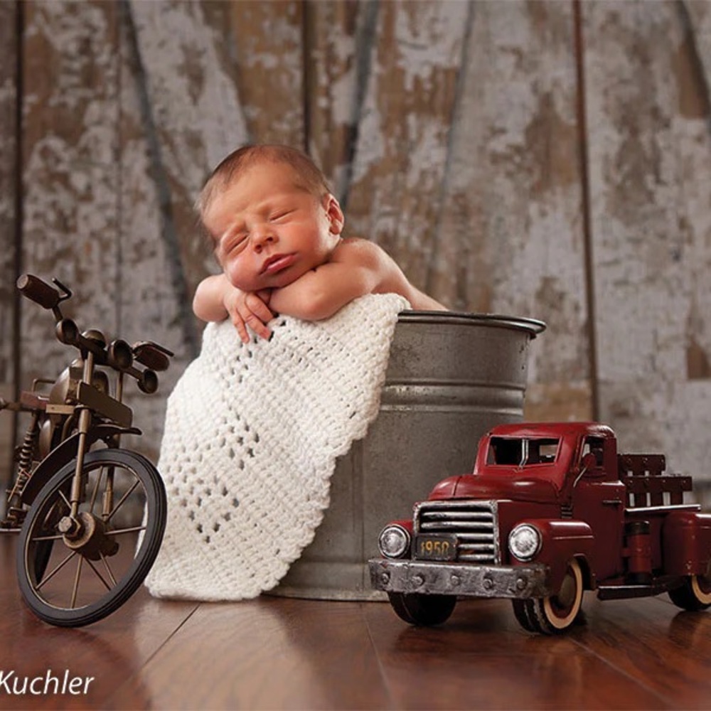 Neglected Rustic Barn Door Photography Backdrop 8x8 - Picture 9 of 11
